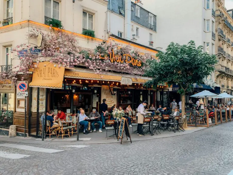 Paris café