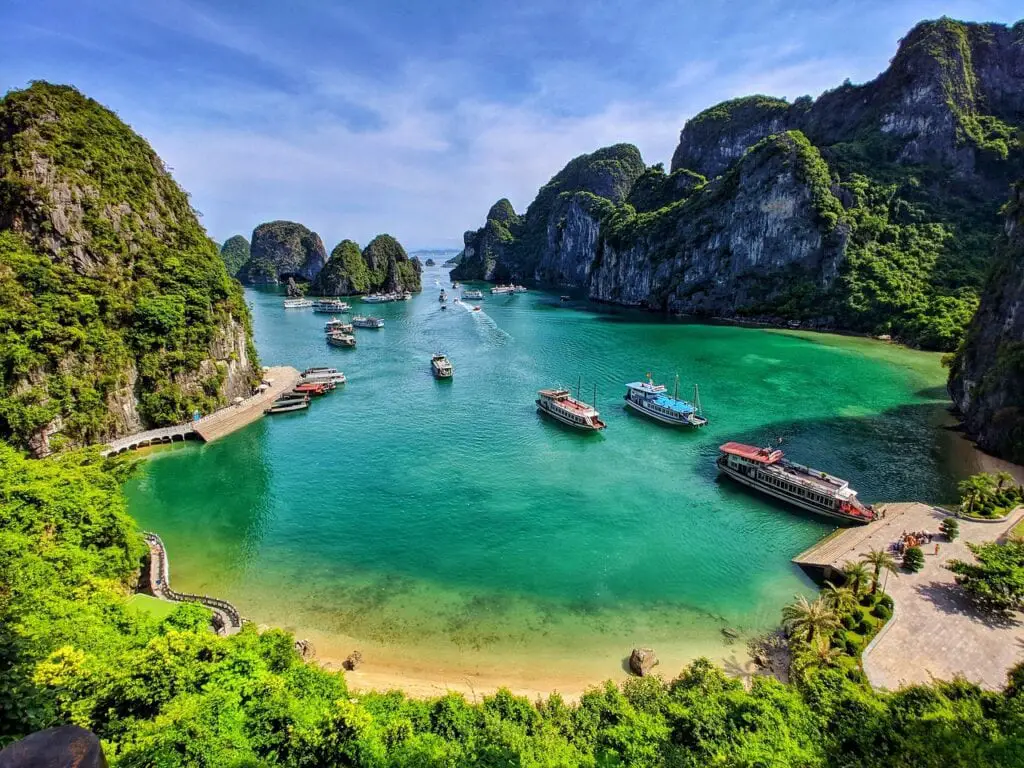 Hạ long, Vịnh hạ long, Vietnam